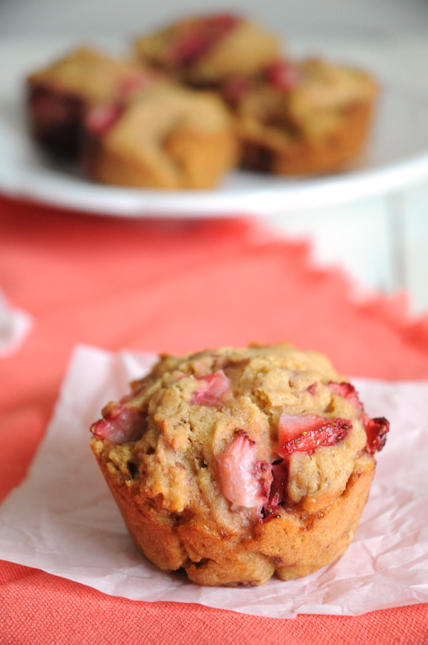 Strawberry-Vegan-Muffins