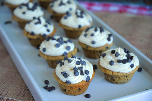 Vegan-Chocolate-Chip-Muffin-Cupcakes